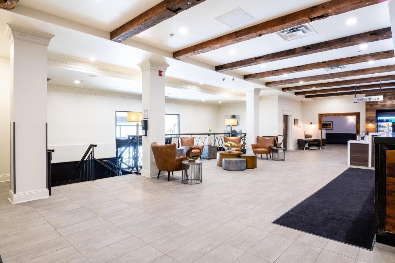 Crowne Plaza Hotel Moncton Downtown By Ihg Exterior photo