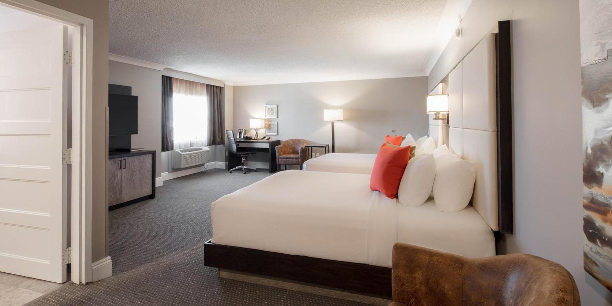 Crowne Plaza Hotel Moncton Downtown By Ihg Exterior photo