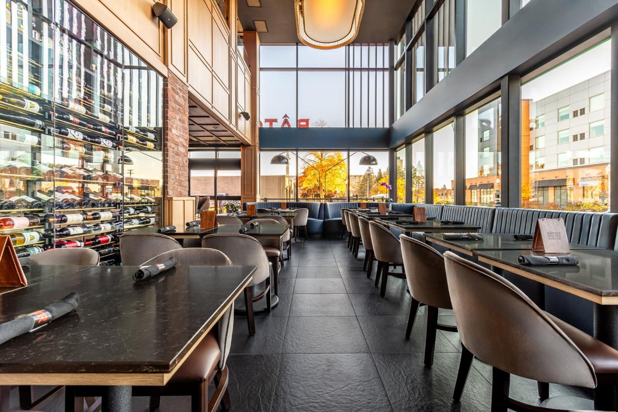 Crowne Plaza Hotel Moncton Downtown By Ihg Exterior photo
