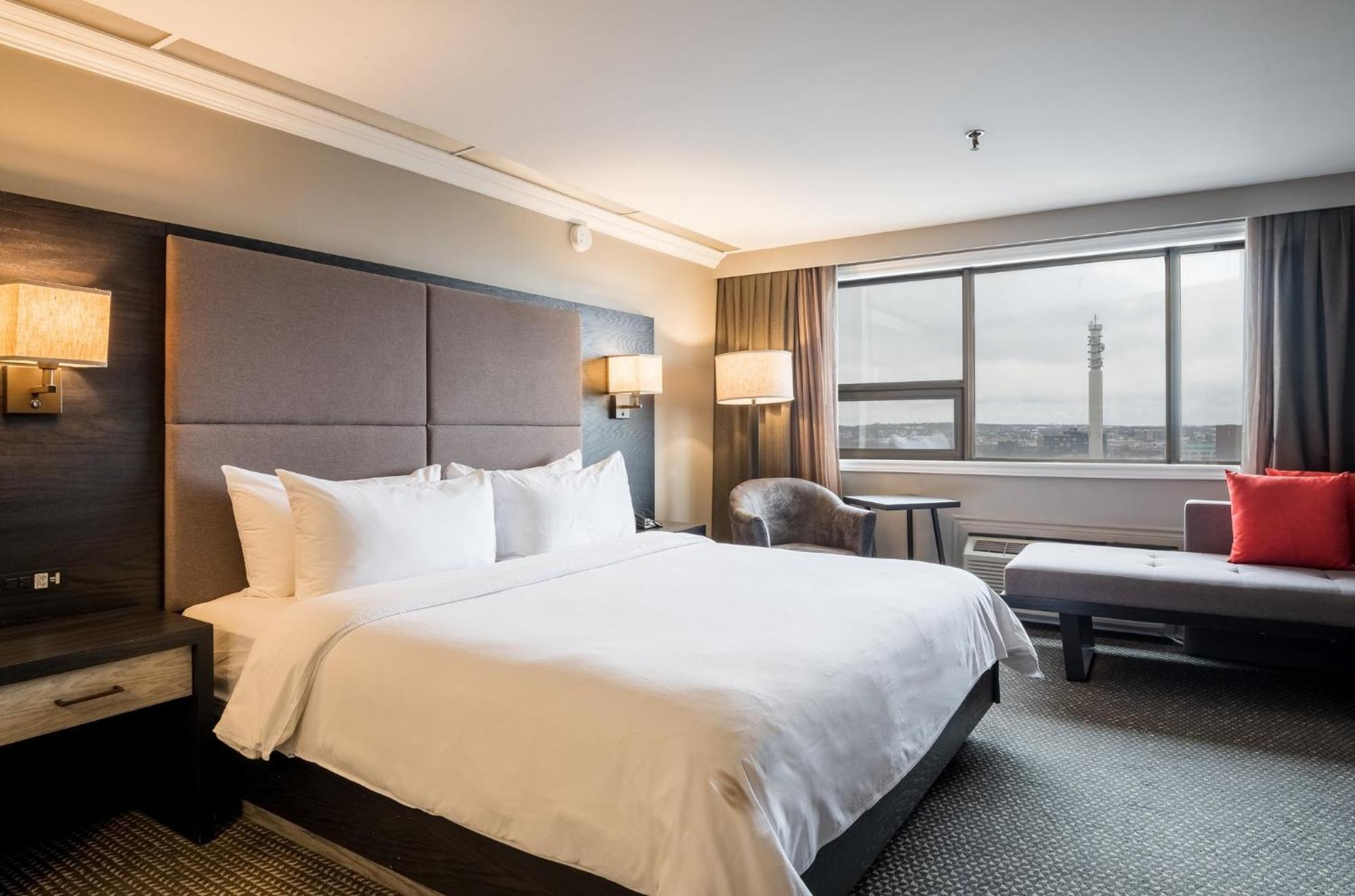 Crowne Plaza Hotel Moncton Downtown By Ihg Exterior photo