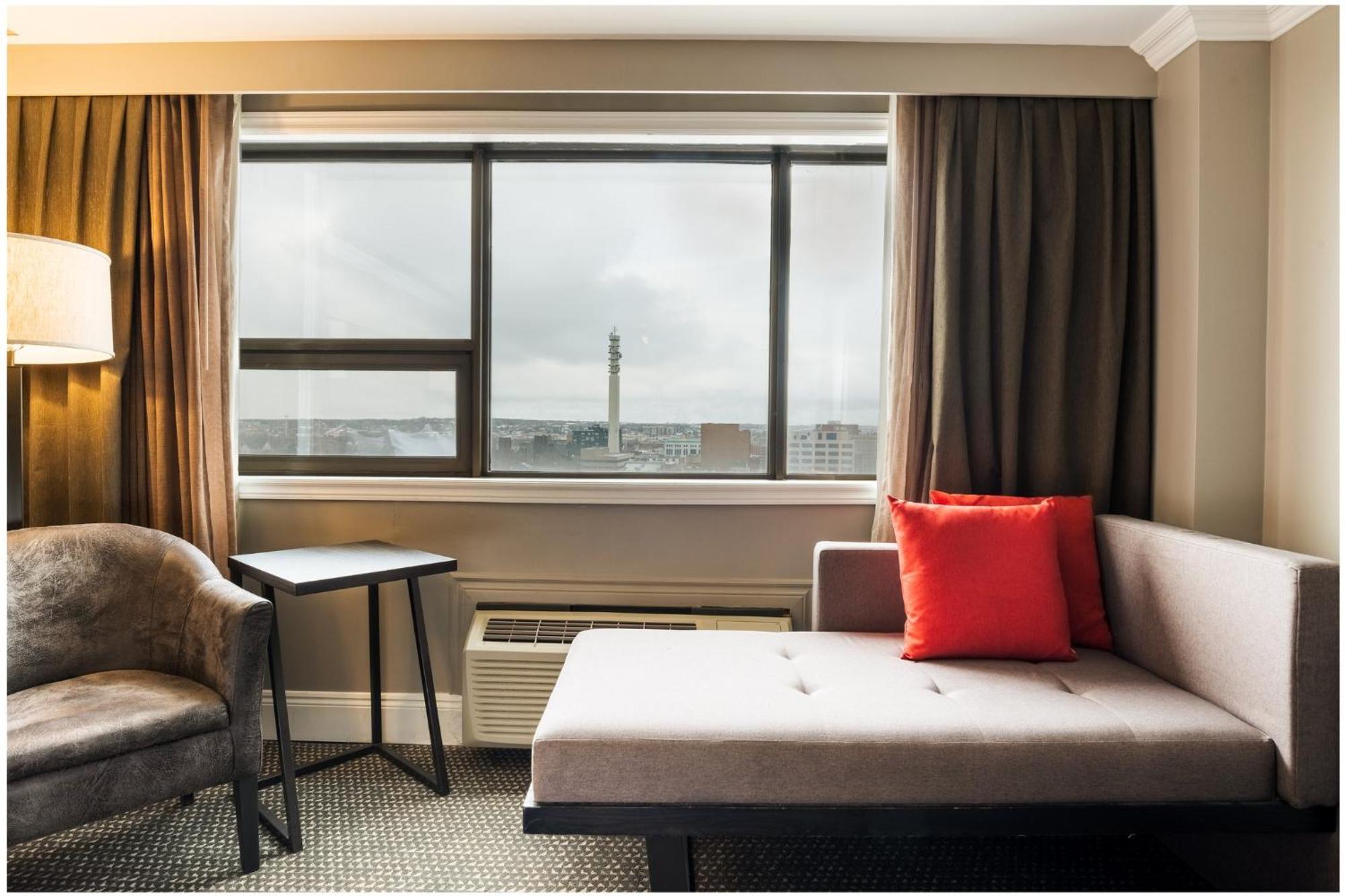 Crowne Plaza Hotel Moncton Downtown By Ihg Exterior photo